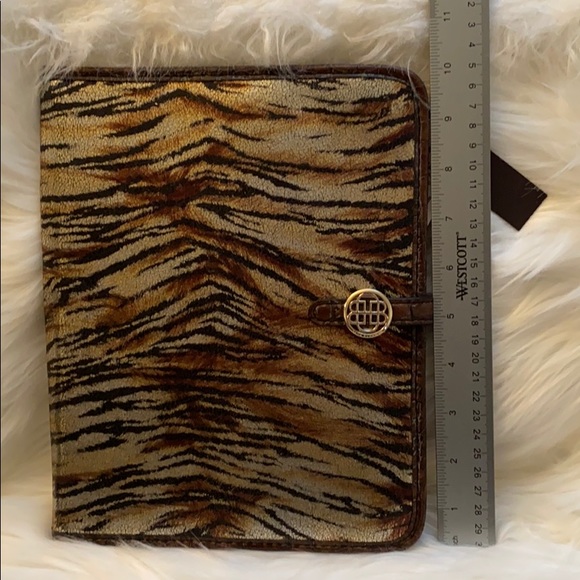 NWT Dana Bachman Snap Tablet Cover - Picture 7 of 8